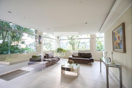 Apartamento à venda com 64m², 2 quartos e 1 vaga Apartamento à venda com 64m², 2 quartos e 1 vagaHall social