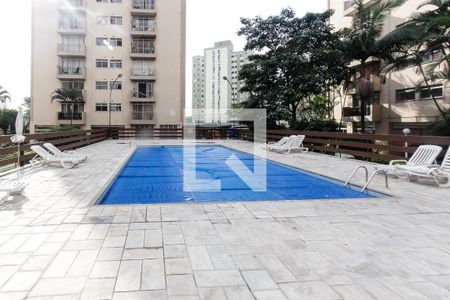 Apartamento à venda com 64m², 2 quartos e 1 vaga Apartamento à venda com 64m², 2 quartos e 1 vagaÁrea comum - Piscina