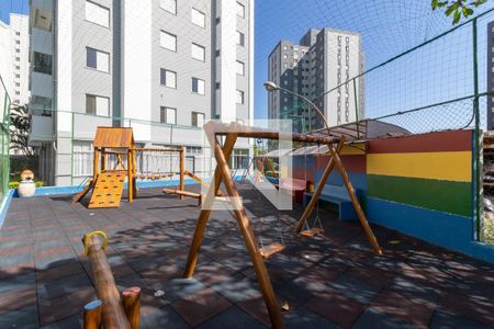 Apartamento à venda com 64m², 2 quartos e 1 vaga Apartamento à venda com 64m², 2 quartos e 1 vagaÁrea comum - Playground