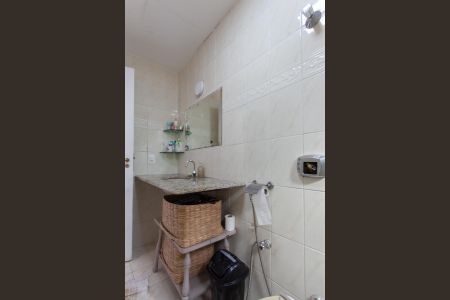 Apartamento à venda com 135m², 3 quartos e 1 vaga Apartamento à venda com 135m², 3 quartos e 1 vagaBanheiro da Suíte