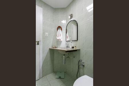 Apartamento à venda com 135m², 3 quartos e 1 vaga Apartamento à venda com 135m², 3 quartos e 1 vagaBanheiro Social