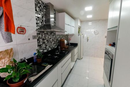 Apartamento à venda com 75m², 2 quartos e 1 vaga Apartamento à venda com 75m², 2 quartos e 1 vagaCozinha - Armários