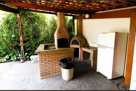 Apartamento à venda com 75m², 2 quartos e 1 vaga Apartamento à venda com 75m², 2 quartos e 1 vagaÁrea comum - Churrasqueira