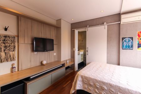 Apartamento à venda com 224m², 3 quartos e 4 vagas Apartamento à venda com 224m², 3 quartos e 4 vagasQuarto 2 - Suíte