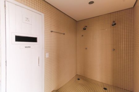 Apartamento à venda com 224m², 3 quartos e 4 vagas Apartamento à venda com 224m², 3 quartos e 4 vagasSaúna