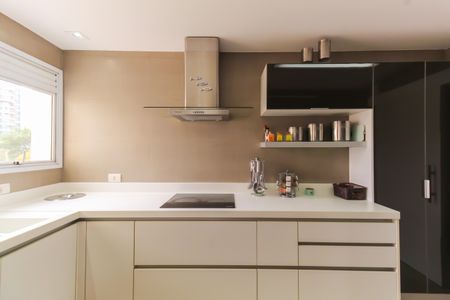 Apartamento à venda com 224m², 3 quartos e 4 vagas Apartamento à venda com 224m², 3 quartos e 4 vagasCozinha