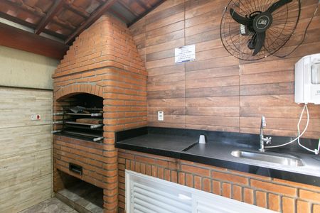 Apartamento para alugar com 52m², 2 quartos e 1 vaga Apartamento para alugar com 52m², 2 quartos e 1 vagaÁrea comum - Churrasqueira