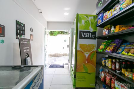 Apartamento para alugar com 52m², 2 quartos e 1 vaga Apartamento para alugar com 52m², 2 quartos e 1 vagaMini Mercado