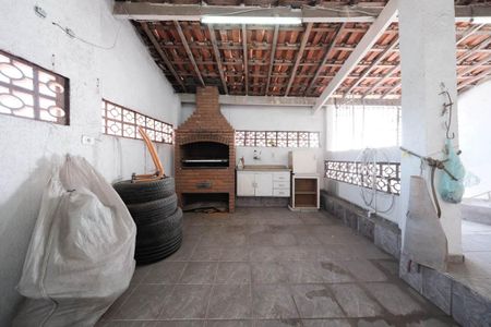 Casa à venda com 180m², 3 quartos e 4 vagasÁrea gourmet