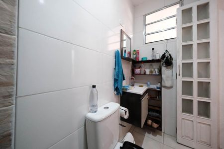 Casa à venda com 180m², 3 quartos e 4 vagasBanheiro da Suíte 1
