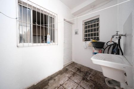 Casa à venda com 180m², 3 quartos e 4 vagasÁrea de Serviço