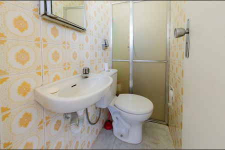 Apartamento à venda com 129m², 4 quartos e 2 vagas Apartamento à venda com 129m², 4 quartos e 2 vagasBanheiro de serviço