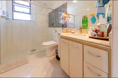 Apartamento à venda com 129m², 4 quartos e 2 vagas Apartamento à venda com 129m², 4 quartos e 2 vagasBanheiro social