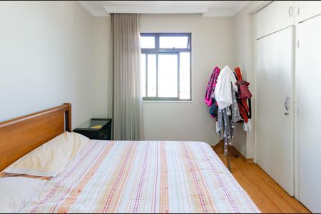 Apartamento à venda com 129m², 4 quartos e 2 vagas Apartamento à venda com 129m², 4 quartos e 2 vagasQuarto 2