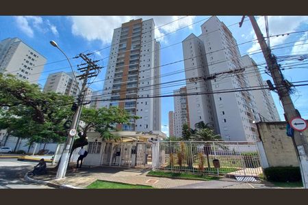 Apartamento à venda com 110m², 3 quartos e 2 vagas Apartamento à venda com 110m², 3 quartos e 2 vagasFachada e Portaria