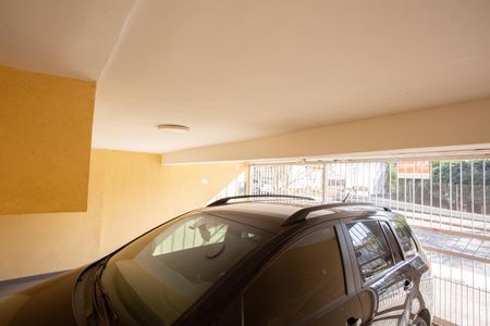 Casa à venda com 220m², 4 quartos e 2 vagas Casa à venda com 220m², 4 quartos e 2 vagasGaragem