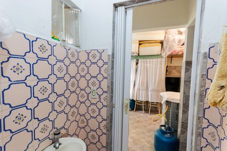 Casa à venda com 150m², 2 quartos e 2 vagas Casa à venda com 150m², 2 quartos e 2 vagasBanheiro de Serviço