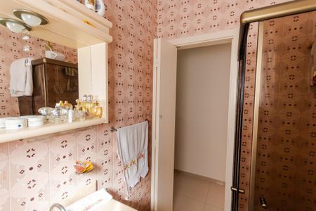 Casa à venda com 150m², 2 quartos e 2 vagas Casa à venda com 150m², 2 quartos e 2 vagasBanheiro Social