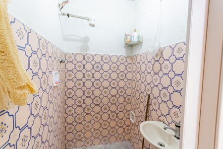 Casa à venda com 150m², 2 quartos e 2 vagas Casa à venda com 150m², 2 quartos e 2 vagasBanheiro de Serviço