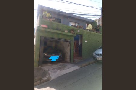 Casa à venda com 230m², 4 quartos e 1 vaga