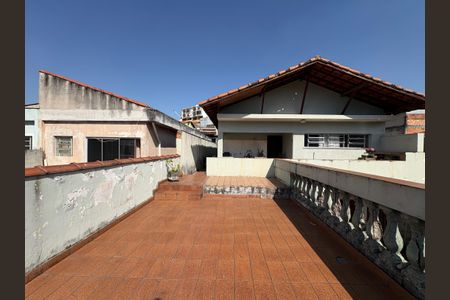 Casa à venda com 378m², 3 quartos e 11 vagas Casa à venda com 378m², 3 quartos e 11 vagasVaranda