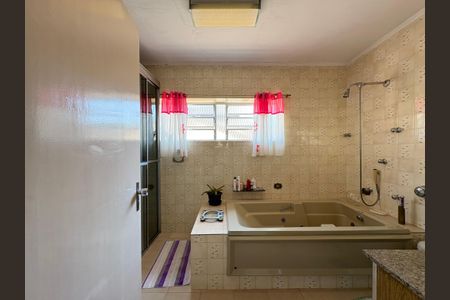Casa à venda com 378m², 3 quartos e 11 vagas Casa à venda com 378m², 3 quartos e 11 vagasBanheiro