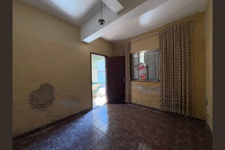 Casa à venda com 378m², 3 quartos e 11 vagas Casa à venda com 378m², 3 quartos e 11 vagasQuarto de Serviço