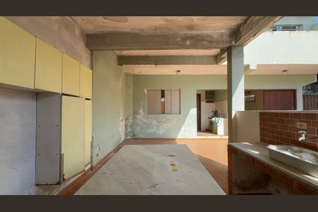 Casa à venda com 378m², 3 quartos e 11 vagas Casa à venda com 378m², 3 quartos e 11 vagasChurrasqueira