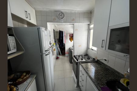 Apartamento à venda com 82m², 4 quartos e 2 vagasCozinha