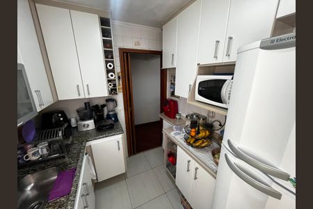Apartamento à venda com 82m², 4 quartos e 2 vagasCozinha