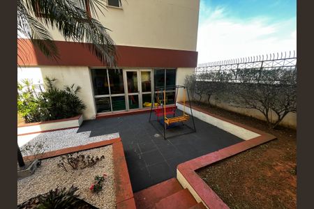 Apartamento à venda com 82m², 4 quartos e 2 vagasÁrea comum - Playground