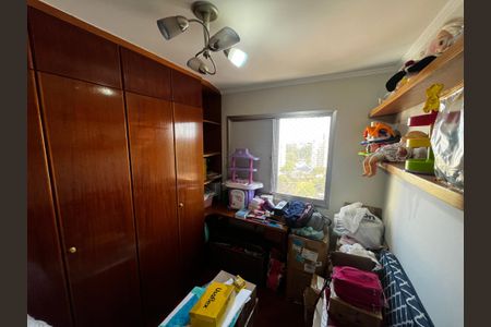 Apartamento à venda com 82m², 4 quartos e 2 vagasQuarto 2