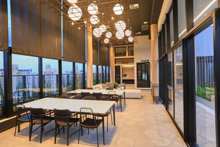 Apartamento para alugar com 87m², 2 quartos e 1 vagaÁrea comum - Salão de festas