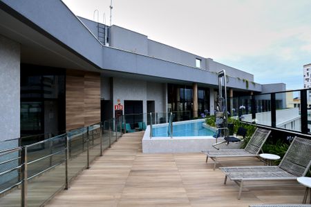 Apartamento para alugar com 55m², 1 quarto e 1 vaga Apartamento para alugar com 55m², 1 quarto e 1 vagaÁrea comum - Piscina