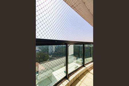 Apartamento para alugar com 300m², 3 quartos e 4 vagas Apartamento para alugar com 300m², 3 quartos e 4 vagasQuarto 2