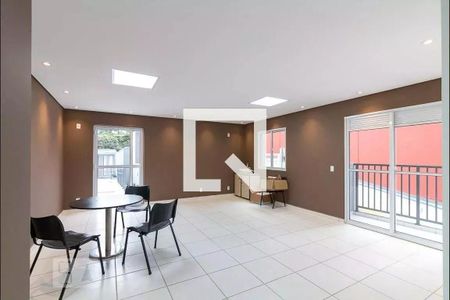 Apartamento para alugar com 38m², 2 quartos e 1 vaga Apartamento para alugar com 38m², 2 quartos e 1 vagaÁrea comum - Salão de festas