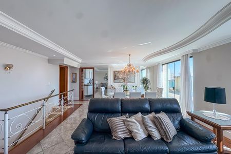 Apartamento à venda com 286m², 3 quartos e 3 vagas Apartamento à venda com 286m², 3 quartos e 3 vagasCopa