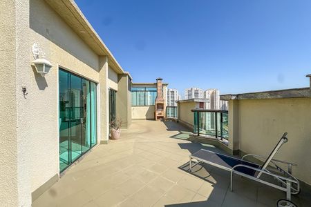 Apartamento à venda com 286m², 3 quartos e 3 vagas Apartamento à venda com 286m², 3 quartos e 3 vagasVaranda Cobertura