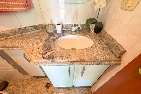 Apartamento à venda com 286m², 3 quartos e 3 vagas Apartamento à venda com 286m², 3 quartos e 3 vagasBanheiro de serviço