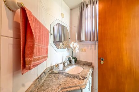 Apartamento à venda com 286m², 3 quartos e 3 vagas Apartamento à venda com 286m², 3 quartos e 3 vagasBanheiro de serviço