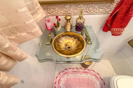 Apartamento à venda com 286m², 3 quartos e 3 vagas Apartamento à venda com 286m², 3 quartos e 3 vagasLavabo