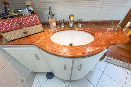 Apartamento à venda com 286m², 3 quartos e 3 vagas Apartamento à venda com 286m², 3 quartos e 3 vagasBanheiro da Suíte 3