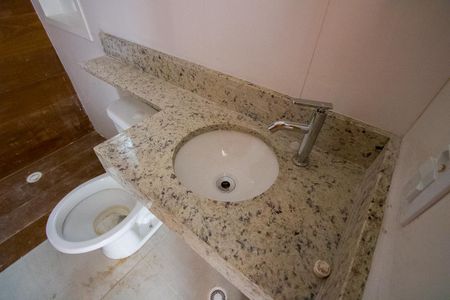Apartamento à venda com 50m², 2 quartos e 1 vaga Apartamento à venda com 50m², 2 quartos e 1 vagaBanheiro
