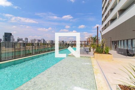 Studio à venda com 25m², 1 quarto e sem vagaÁrea comum - Piscina