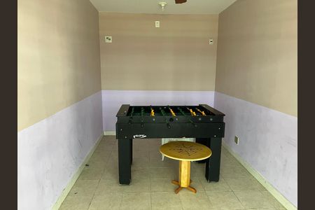 Apartamento para alugar com 60m², 2 quartos e 1 vaga Apartamento para alugar com 60m², 2 quartos e 1 vagaÁrea comum - Jogo