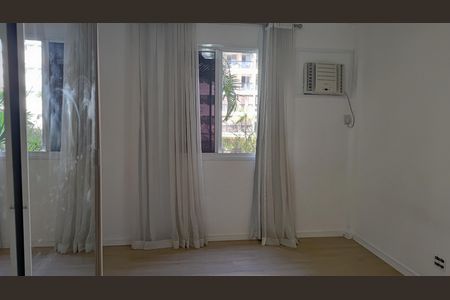 Apartamento à venda com 90m², 3 quartos e 1 vaga Apartamento à venda com 90m², 3 quartos e 1 vagaSuíte