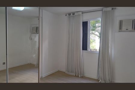 Apartamento à venda com 90m², 3 quartos e 1 vaga Apartamento à venda com 90m², 3 quartos e 1 vagaSuíte