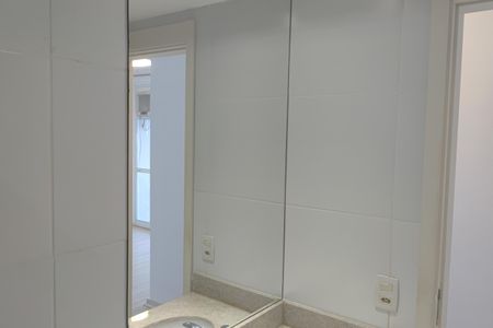 Apartamento à venda com 90m², 3 quartos e 1 vaga Apartamento à venda com 90m², 3 quartos e 1 vagaBanheiro Social