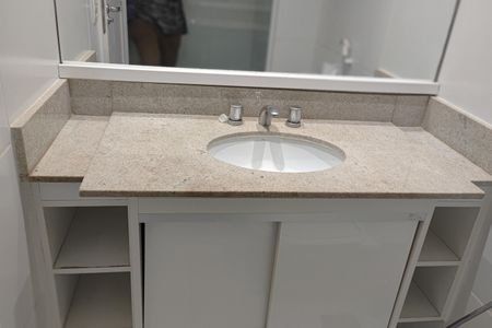 Apartamento à venda com 90m², 3 quartos e 1 vaga Apartamento à venda com 90m², 3 quartos e 1 vagaBanheiro da Suíte