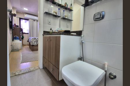 Apartamento à venda com 110m², 3 quartos e 2 vagas Apartamento à venda com 110m², 3 quartos e 2 vagasBanheiro da Suíte